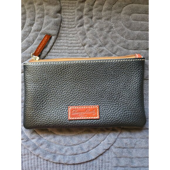Coach Pebbled Leather Black Zip Around Wallet With Card Holder Slot - Picture 1 of 6